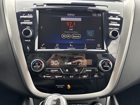 Used 2023 Nissan Murano SV image 19