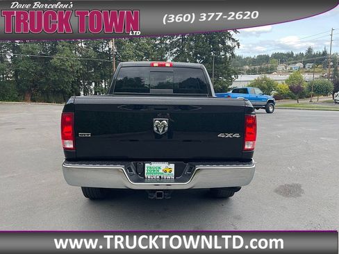 Used 2019 RAM 1500 Classic SLT AWD/4WD image 4