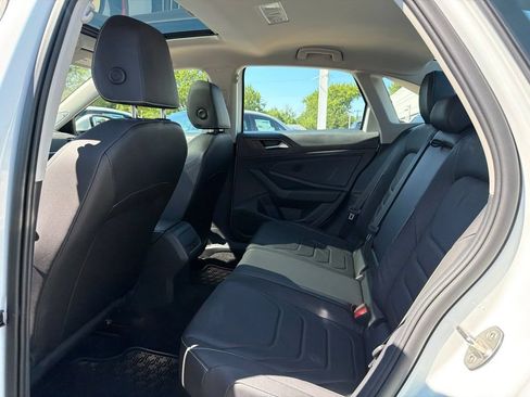 Certified 2023 Volkswagen Jetta SEL FWD image 12