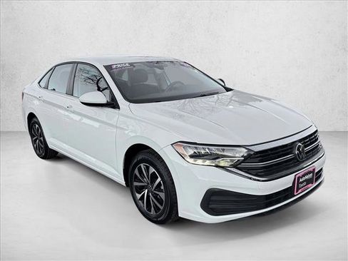 Used 2024 Volkswagen Jetta S image 3