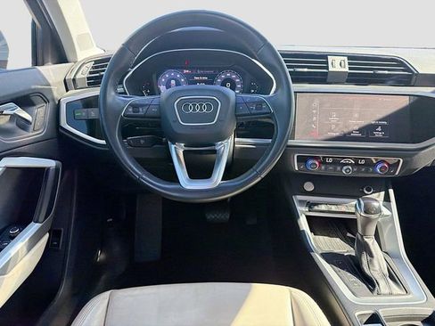 Used 2020 Audi Q3 2.0T Premium Plus w/ Premium Plus Package image 17