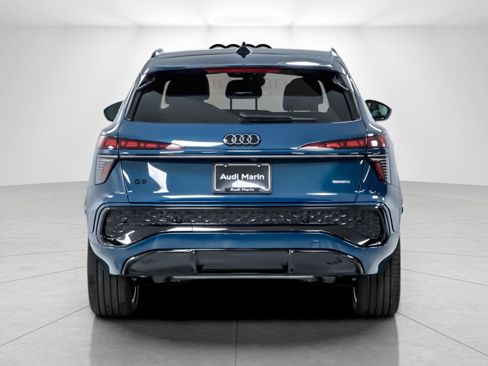 New 2026 Audi Q3 quattro 2.0T AWD/4WD image 4