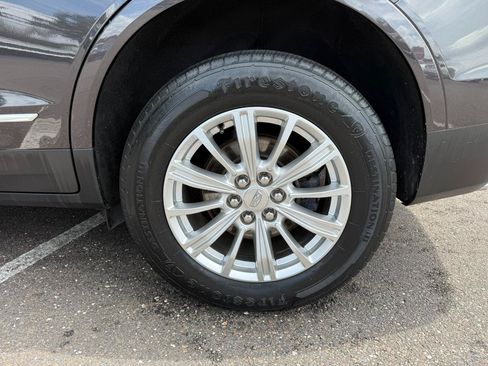 Used 2018 Cadillac XT5 FWD image 7