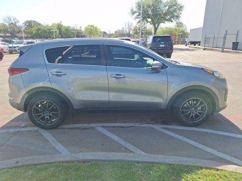 Used 2019 Kia Sportage EX image 7