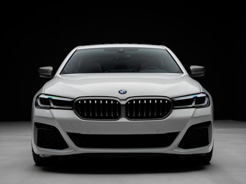 Used 2023 BMW M550i xDrive AWD/4WD image 8