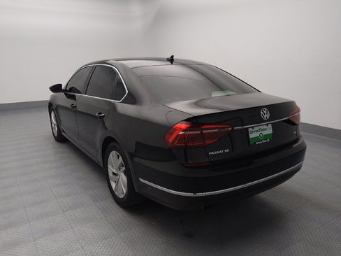 Used 2018 Volkswagen Passat 2.0T SE image 5