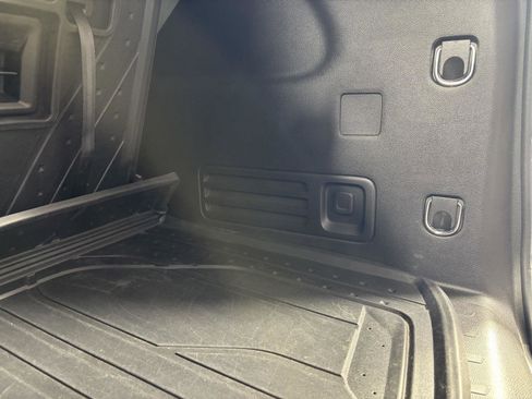 Used 2023 Chevrolet Traverse RS w/ LPO, Floor Liner Package image 6