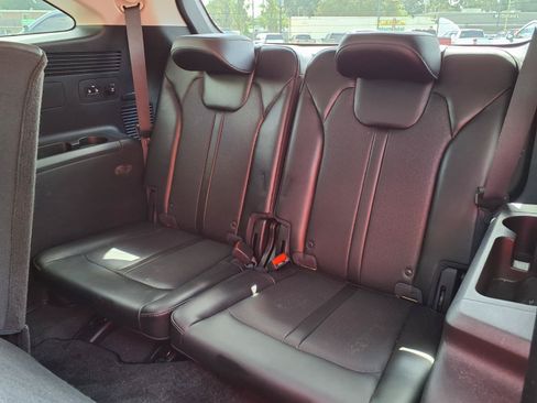 Used 2023 Kia Sorento S FWD image 17