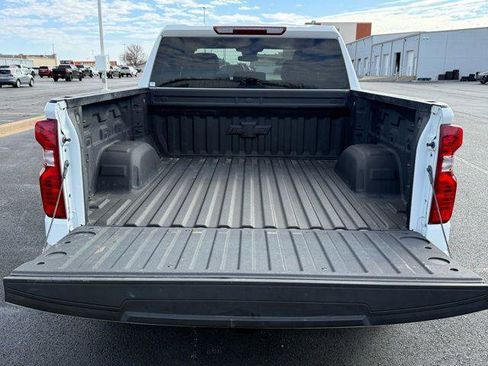Used 2025 Chevrolet Silverado 1500 LT image 11