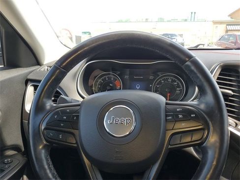 Used 2020 Jeep Cherokee Trailhawk w/ Cold Weather Group image 11