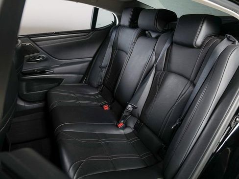 Used 2022 Lexus ES 350 Ultra Luxury image 11