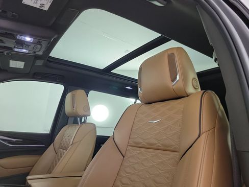 Used 2022 Cadillac Escalade Sport w/ Touring Package RWD image 19