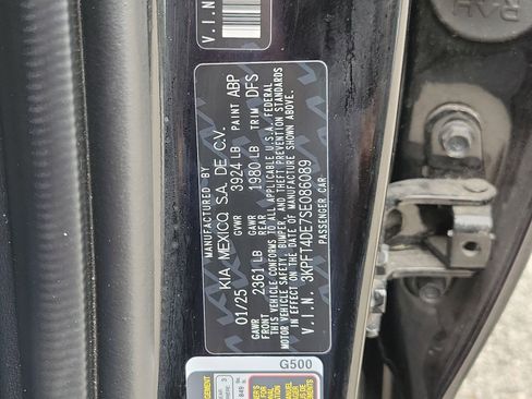 Used 2025 Kia K4 LXS FWD image 31