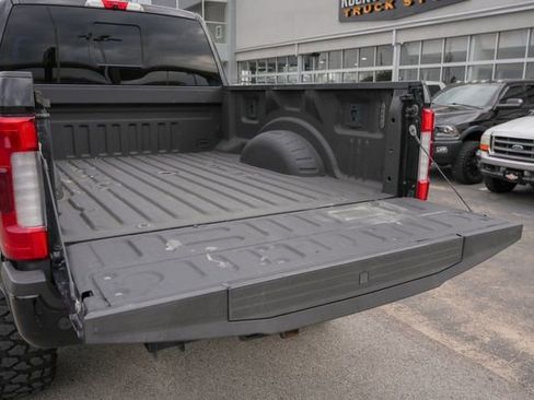 Used 2017 Ford F250 Platinum w/ Platinum Ultimate Package image 12