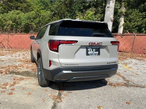 New 2026 GMC Terrain Elevation image 7