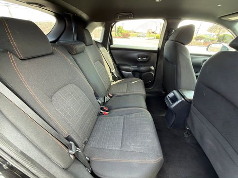 Used 2024 Honda HR-V Sport image 27