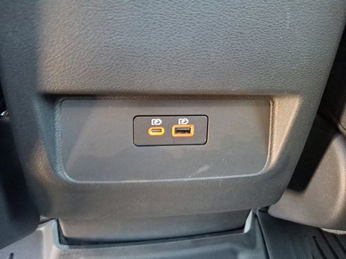 Used 2025 Nissan Frontier PRO-4X AWD/4WD image 11
