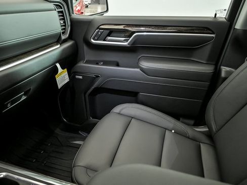 New 2026 GMC Sierra 1500 Elevation w/ Elevation Premium Package image 18