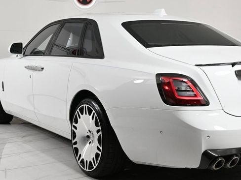 Used 2023 Rolls-Royce Ghost Black Badge w/ Black Badge Ghost Package image 47