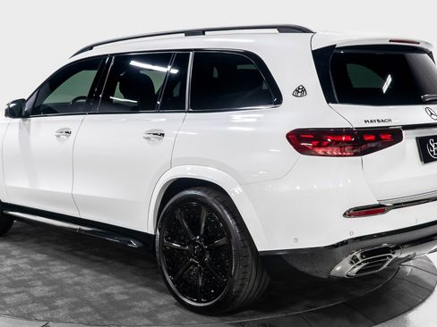 Used 2026 Mercedes-Benz Maybach GLS 600 4MATIC image 6