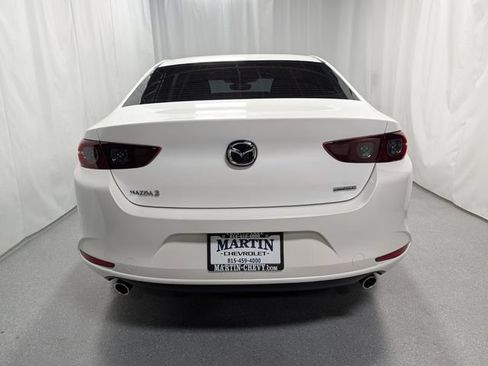 Used 2020 MAZDA MAZDA3 Sedan FWD image 4