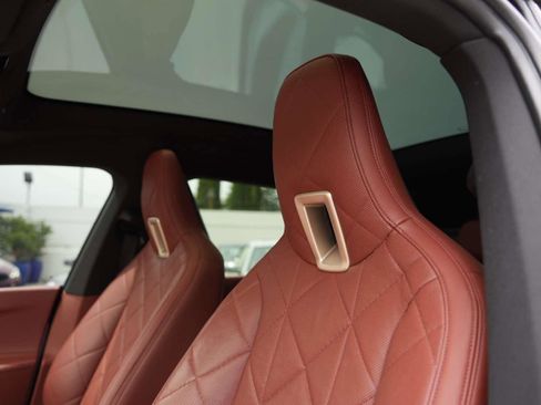 Used 2022 BMW iX xDrive50 w/ Premium Package image 15