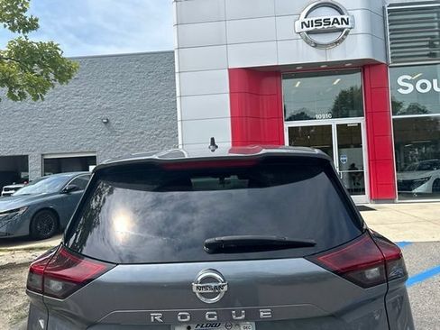 Used 2021 Nissan Rogue SV AWD/4WD image 5