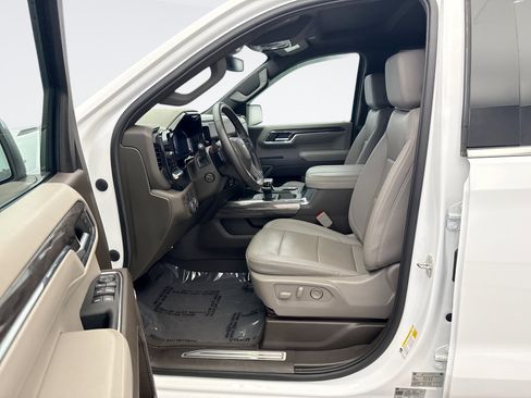 Used 2024 Chevrolet Silverado 1500 LTZ image 10