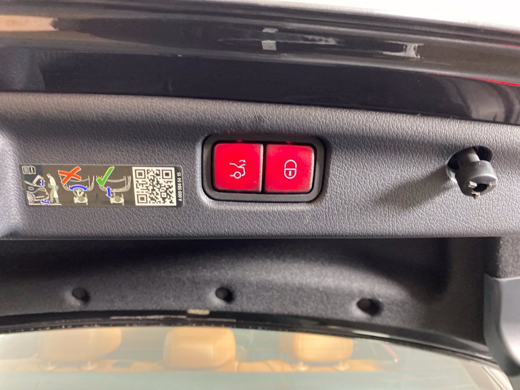 Used 2024 Mercedes-Benz C 300 4MATIC Sedan image 30
