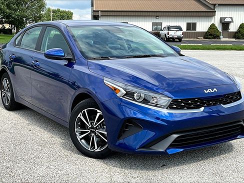Used 2023 Kia Forte LXS image 37