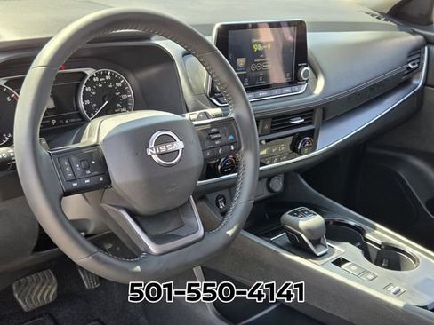 Used 2026 Nissan Rogue SV FWD image 9