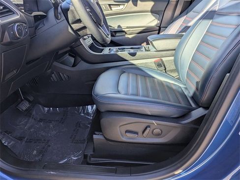 Used 2022 Ford Edge SEL w/ Sport Appearance Package image 11