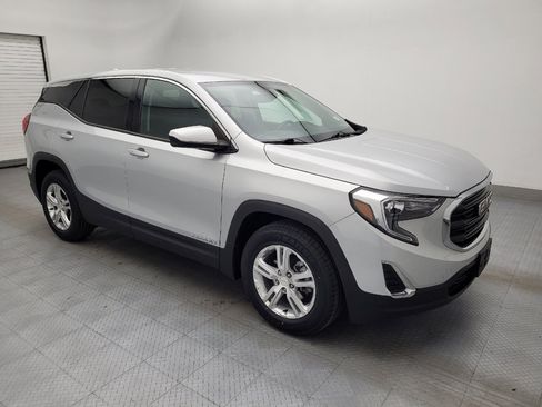 Used 2020 GMC Terrain SLE image 11