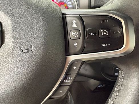 Used 2025 RAM 2500 Big Horn AWD/4WD image 25
