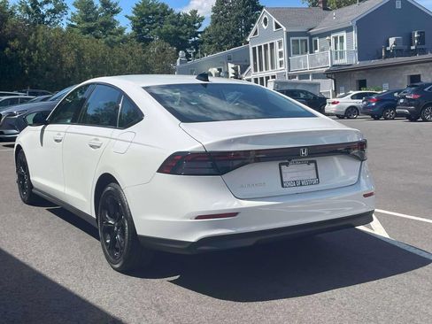 Used 2025 Honda Accord SE image 7