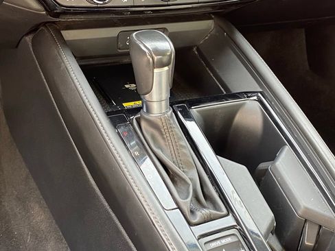Used 2023 Honda Accord Touring image 5