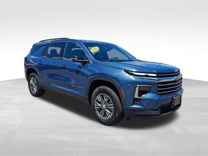Certified 2025 Chevrolet Traverse LT