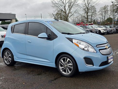 Used 2015 Chevrolet Spark LT image 26