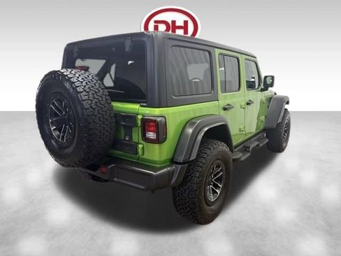 Used 2025 Jeep Wrangler Willys image 12
