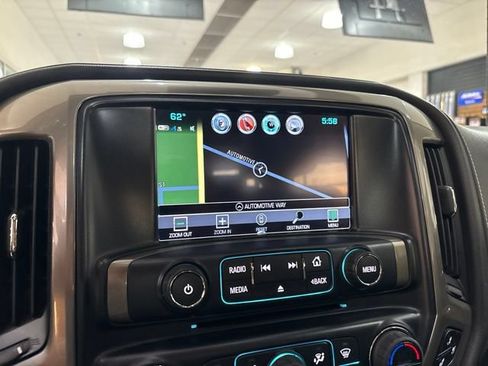 Used 2019 Chevrolet Silverado 2500 High Country w/ Duramax Plus Package AWD/4WD image 27