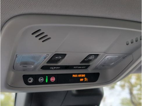 Used 2023 Chevrolet Malibu LT image 28