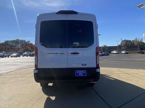 New 2026 Ford Transit 250 148 Medium Roof RWD image 3