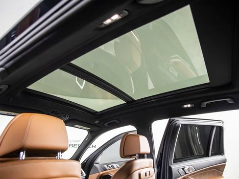 Used 2026 BMW X7 M60i w/ Climate Comfort Package AWD/4WD image 29