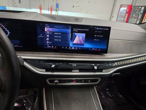 Used 2025 BMW X5 xDrive40i AWD/4WD image 23