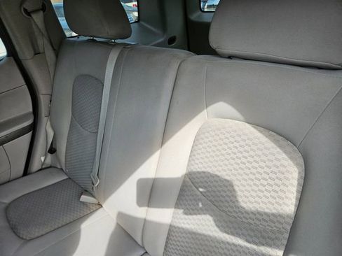Used 2008 Chevrolet HHR LS image 14