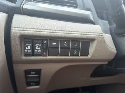 Used 2019 Honda Odyssey EX-L image 41