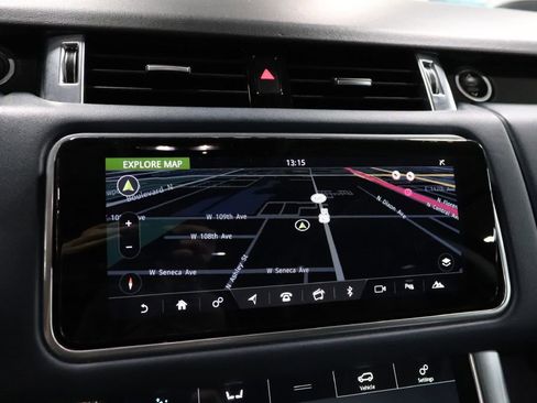 Used 2020 Land Rover Range Rover Sport HST image 34