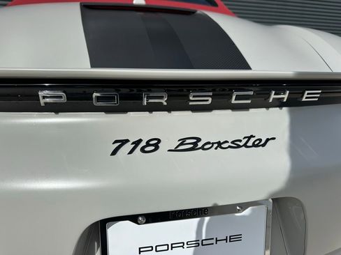 Used 2024 Porsche 718 Boxster image 15