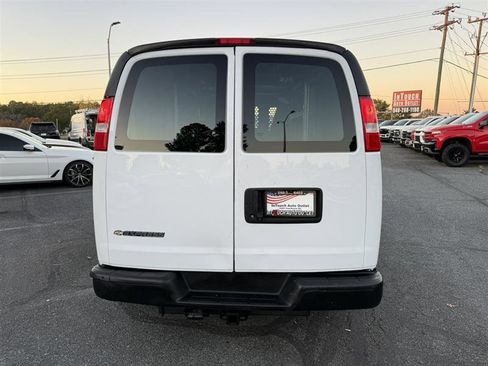 Used 2020 Chevrolet Express 2500 w/ Driver Convenience Package image 6