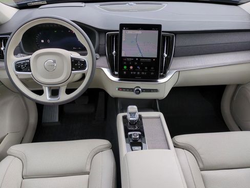 New 2026 Volvo XC90 B6 Ultra w/ Protection Package image 11